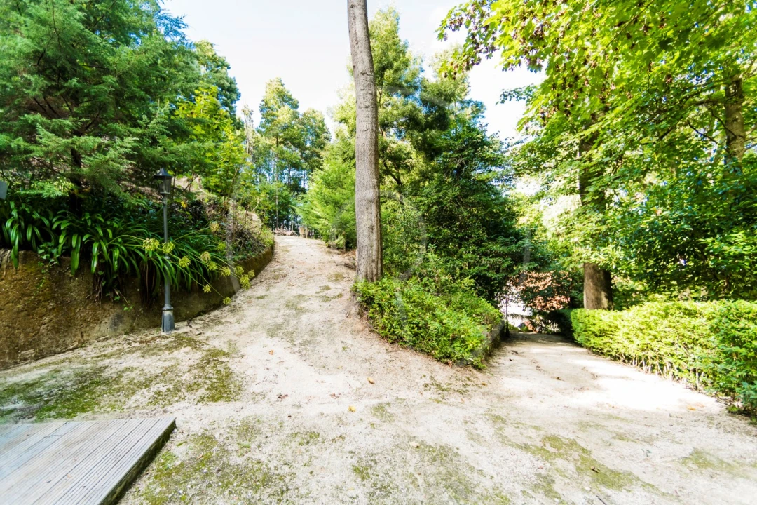 Moradia T7 para Venda em Santa Maria e São Miguel, São Martinho, São Pedro Penaferrim Foto 40