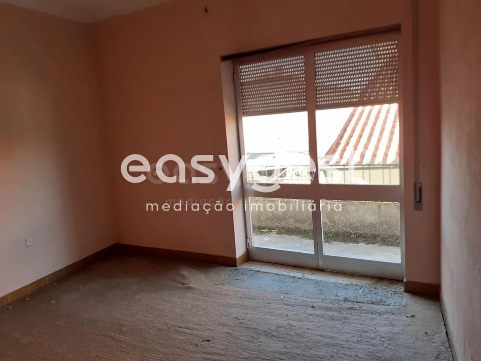 Moradia T4 para Venda em Girabolhos Foto 6