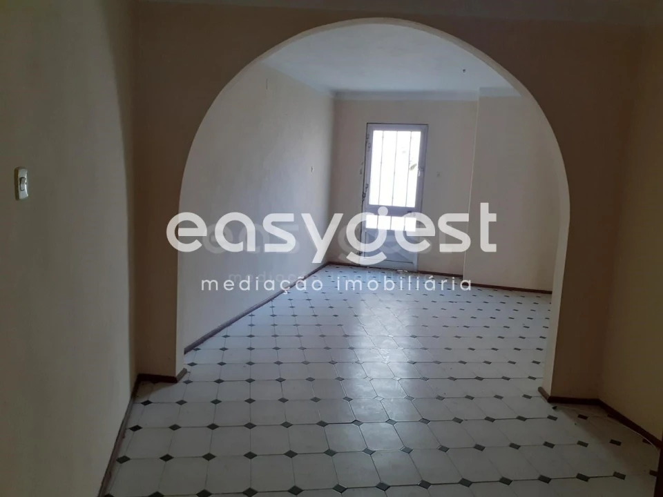 Moradia T4 para Venda em Girabolhos Foto 9