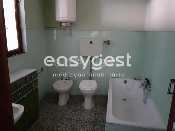 Moradia T4 para Venda em Girabolhos Foto 2