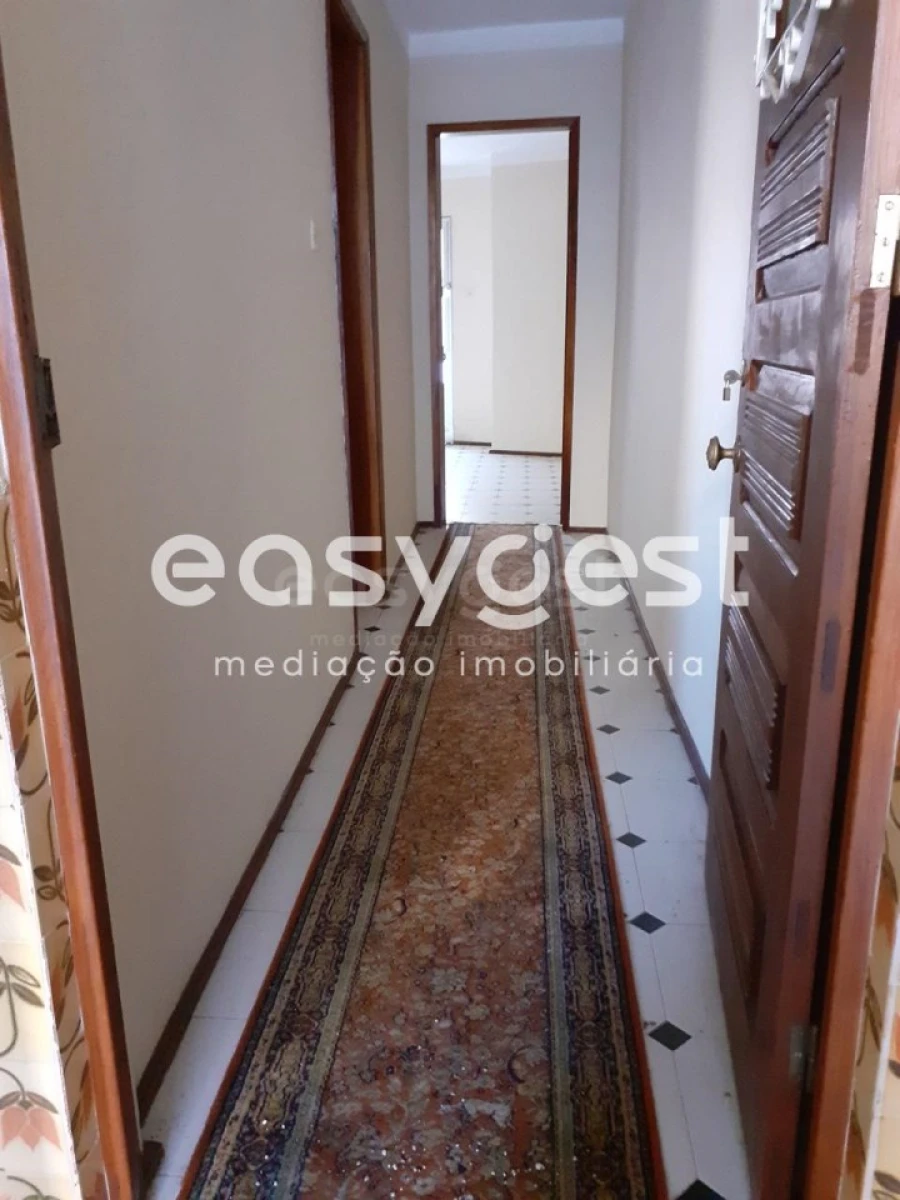 Moradia T4 para Venda em Girabolhos Foto 11