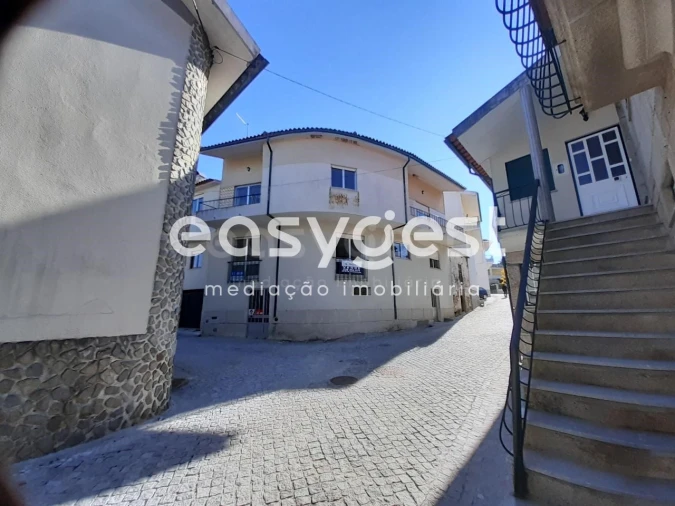 Moradia T4 para Venda em Girabolhos Foto 13