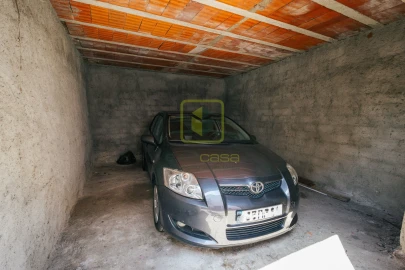 Moradia T4 para Venda em Granja do Ulmeiro