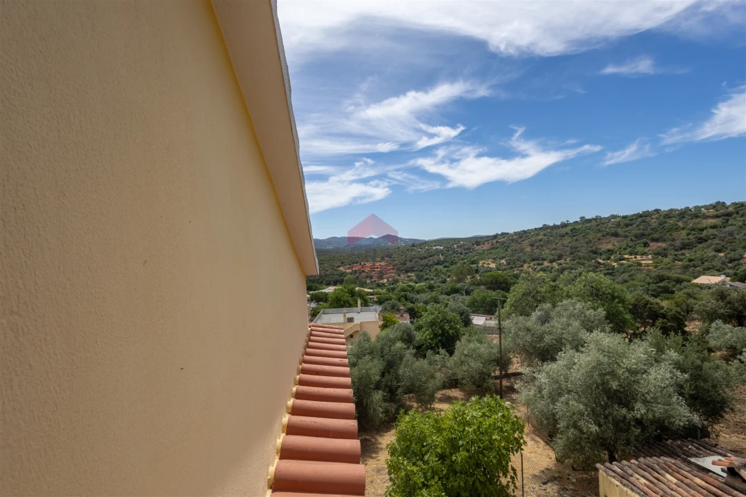 Moradia T3 para Venda em Salir Foto 34