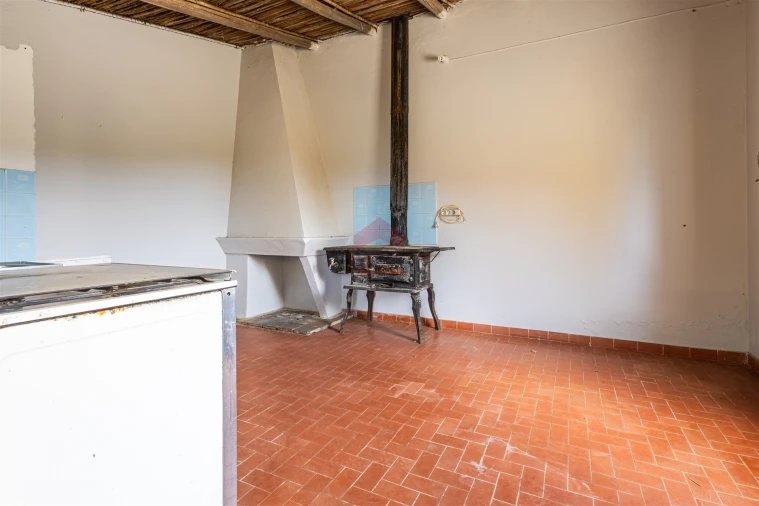 Moradia T3 para Venda em Salir Foto 25