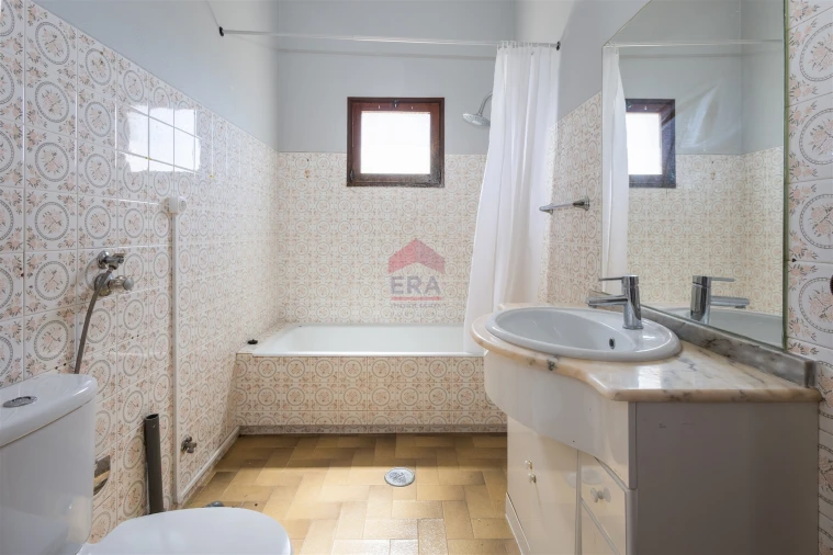 Moradia T3 para Venda em Salir Foto 20