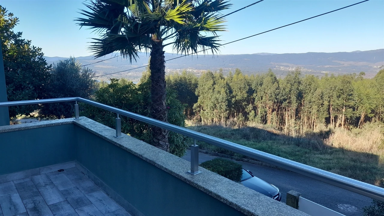 Moradia T3 para Venda em Loivo Foto 34