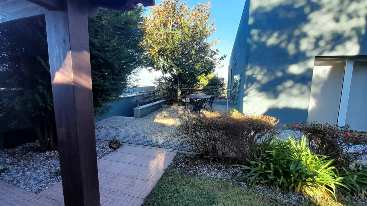 Moradia T3 para Venda em Loivo Foto 7