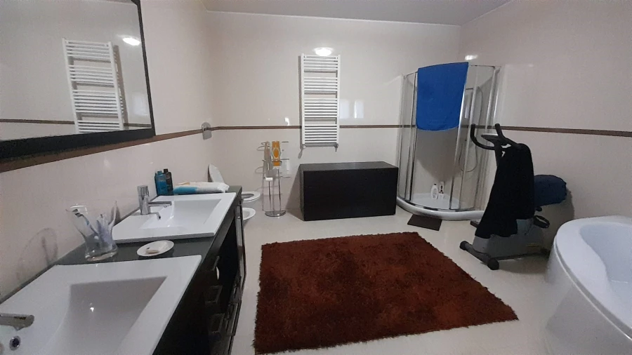 Moradia T3 para Venda em Loivo Foto 36