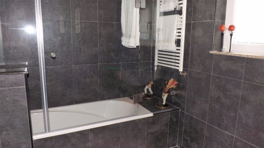 Moradia T3 para Venda em Loivo Foto 27