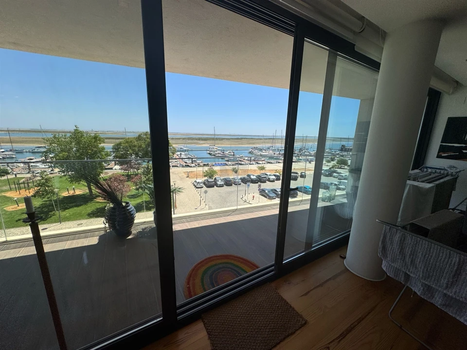 Apartamento T2 para Venda em Olhão Foto 19