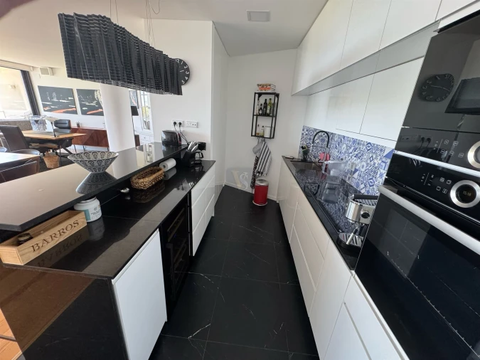 Apartamento T2 para Venda em Olhão Foto 11