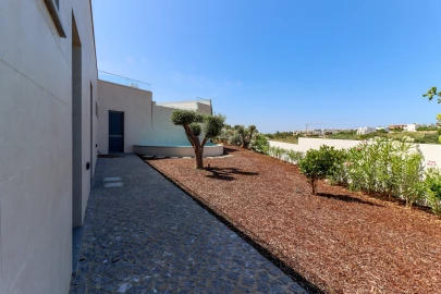 Moradia T4 para Venda em Lagos (São Sebastião e Santa Maria)