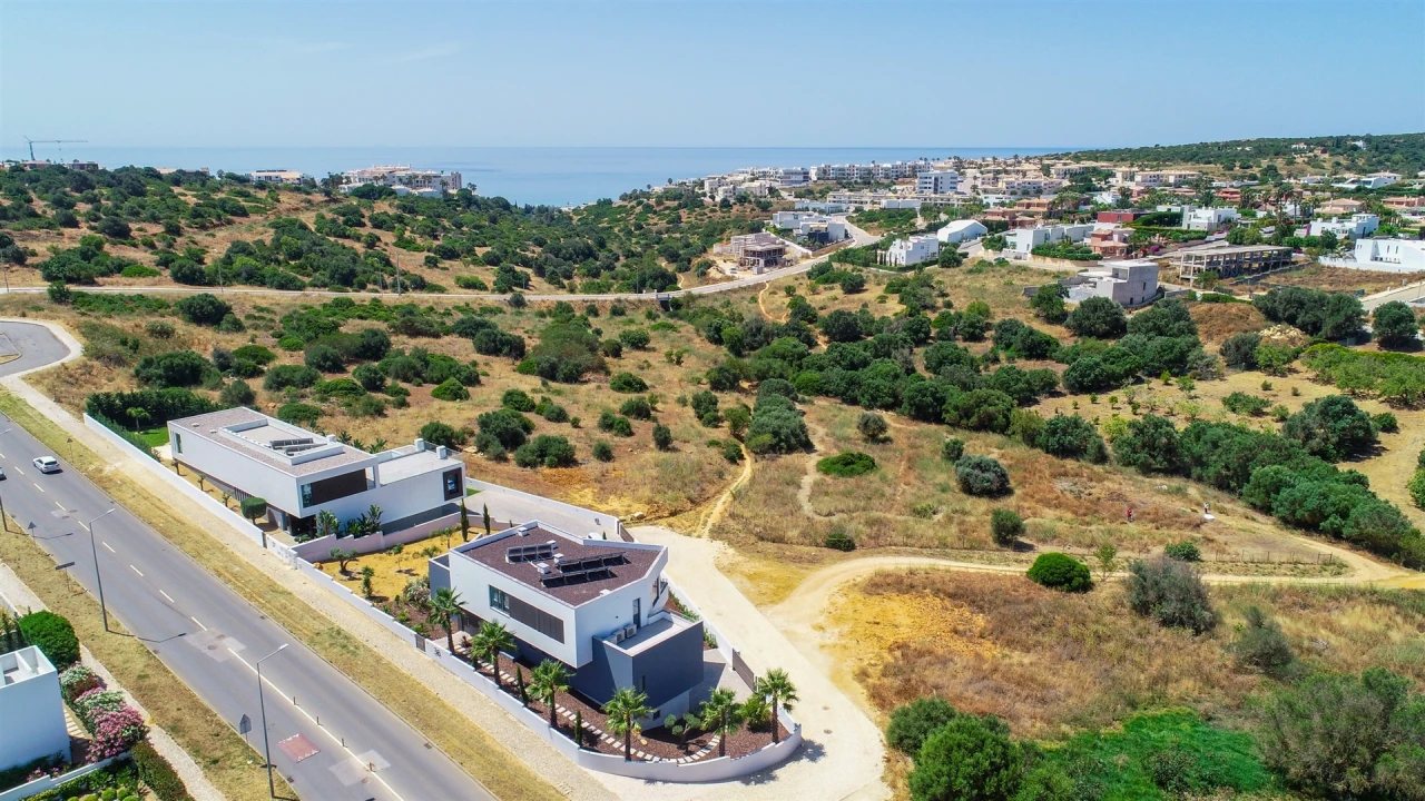 Moradia T4 para Venda em Lagos (São Sebastião e Santa Maria) Foto 4