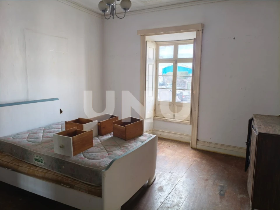 Moradia T4 para Venda em Ribeirinha Foto 10