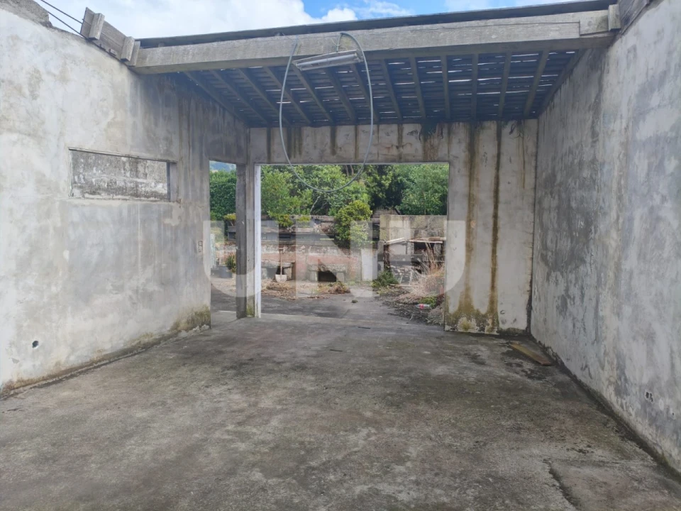 Moradia T4 para Venda em Ribeirinha Foto 18