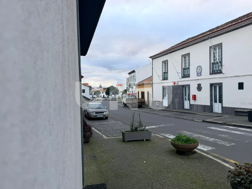 Moradia T4 para Venda em Ribeirinha Foto 27