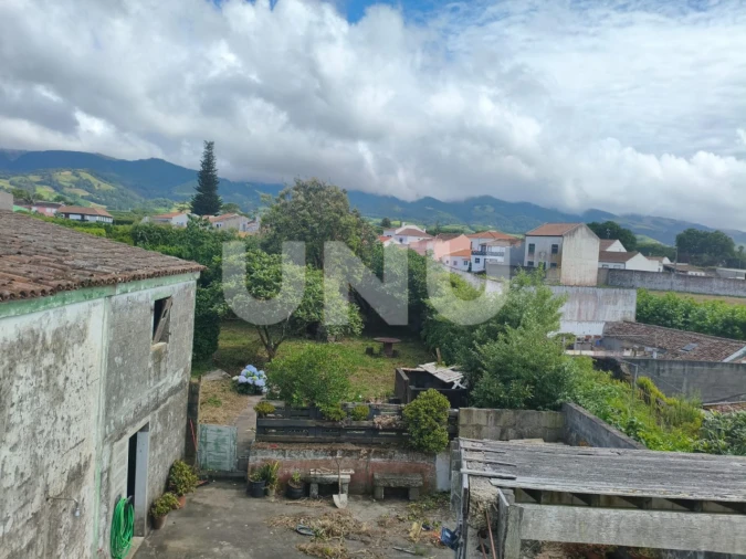 Moradia T4 para Venda em Ribeirinha Foto 21