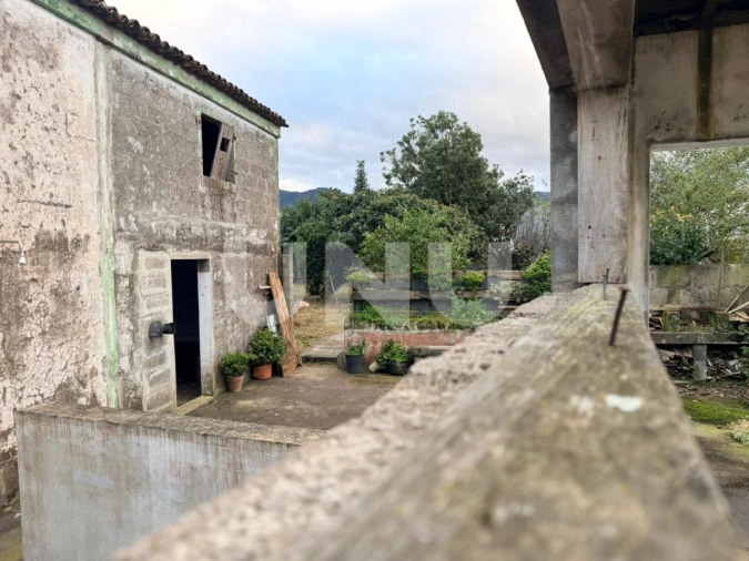 Moradia T4 para Venda em Ribeirinha Foto 28