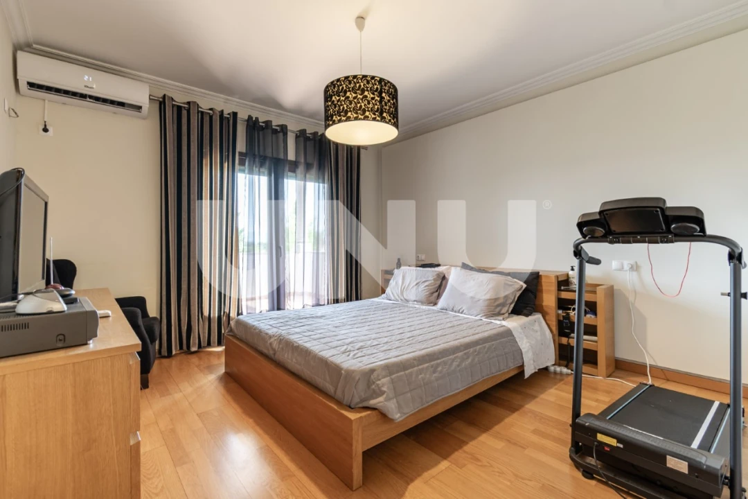 Moradia T5 para Venda em Tortosendo Foto 42