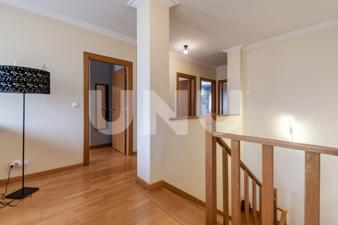 Moradia T5 para Venda em Tortosendo Foto 22