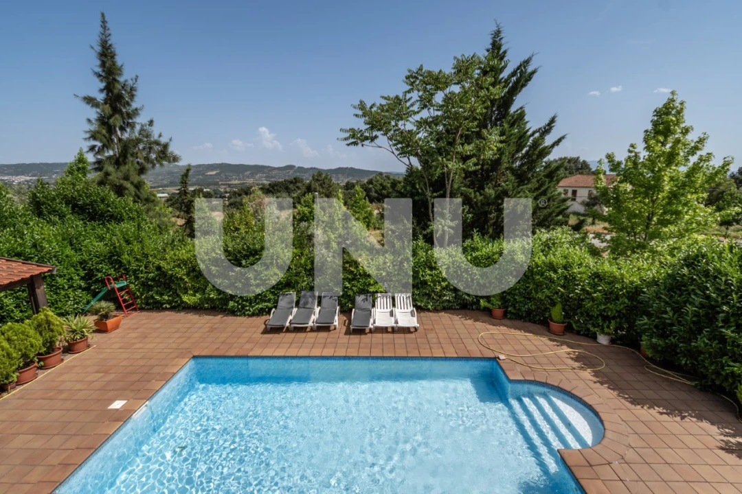 Moradia T5 para Venda em Tortosendo Foto 52