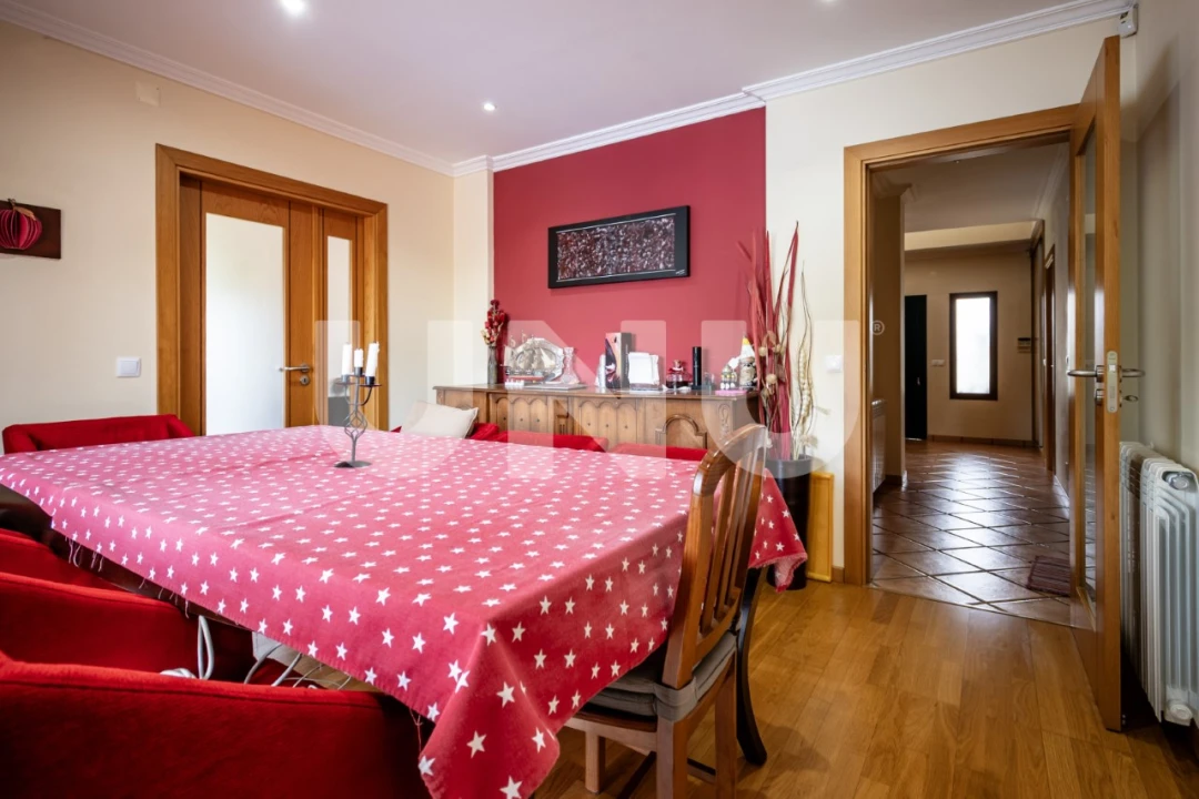 Moradia T5 para Venda em Tortosendo Foto 24