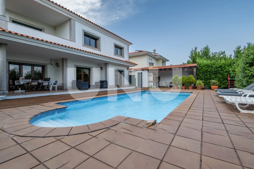 Moradia T5 para Venda em Tortosendo Foto 64