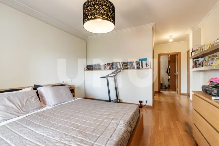 Moradia T5 para Venda em Tortosendo Foto 43