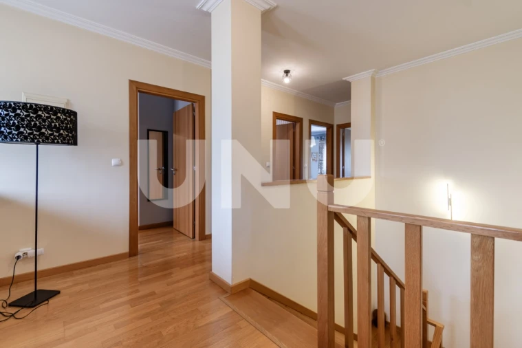 Moradia T5 para Venda em Tortosendo Foto 22