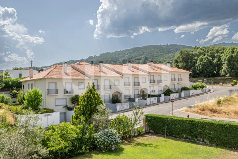 Moradia T5 para Venda em Tortosendo Foto 55