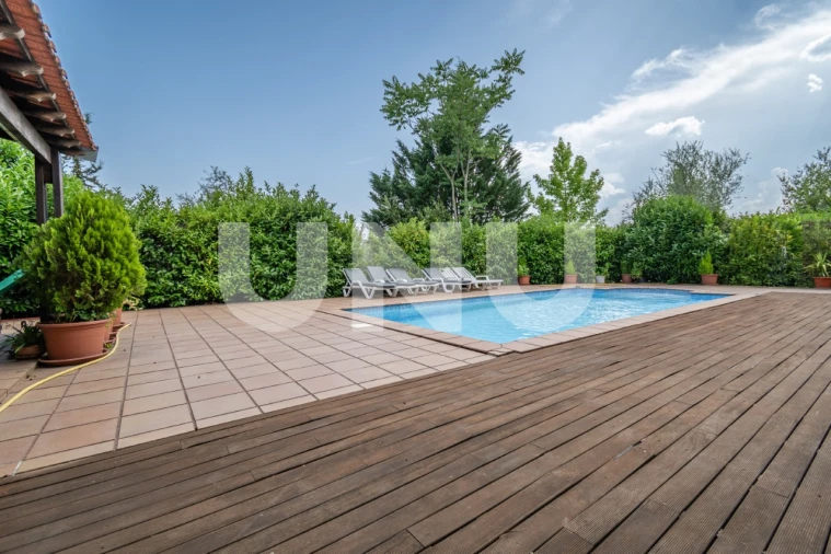 Moradia T5 para Venda em Tortosendo Foto 63