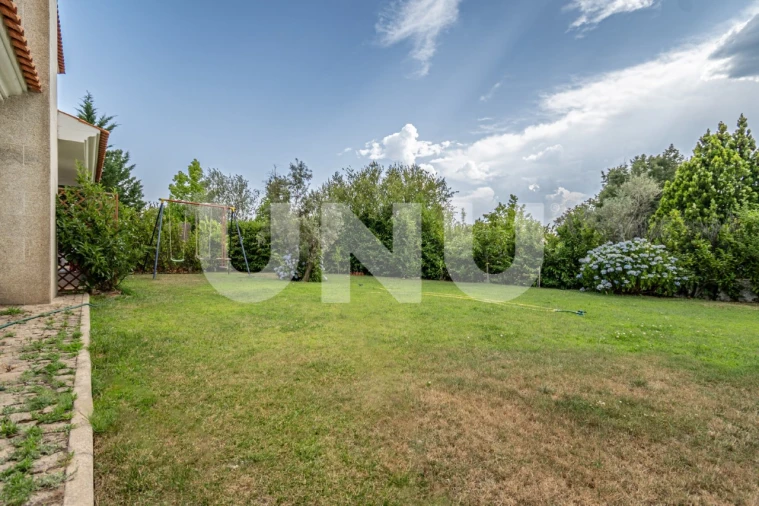 Moradia T5 para Venda em Tortosendo Foto 70