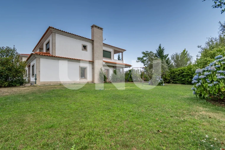 Moradia T5 para Venda em Tortosendo Foto 71