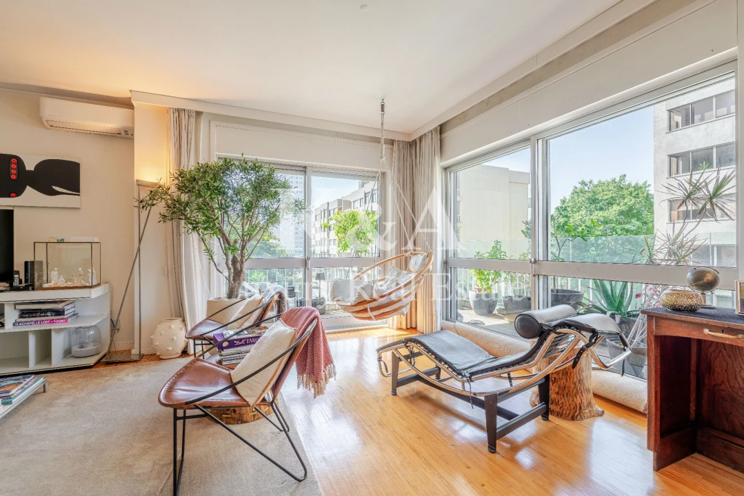 Apartamento T3 para Venda em Aldoar, Foz do Douro e Nevogilde Foto 1