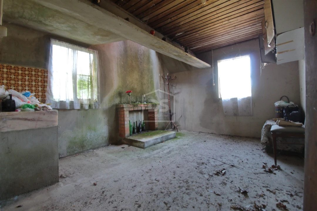 Moradia T2 para Venda em Boelhe Foto 2