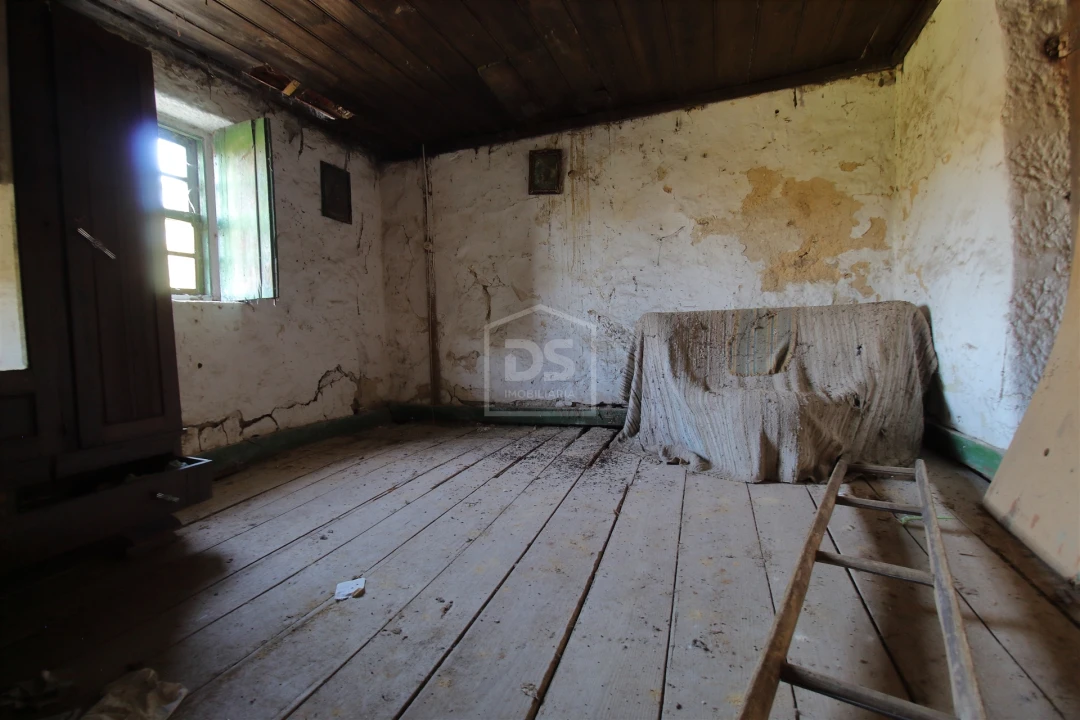 Moradia T2 para Venda em Boelhe Foto 5