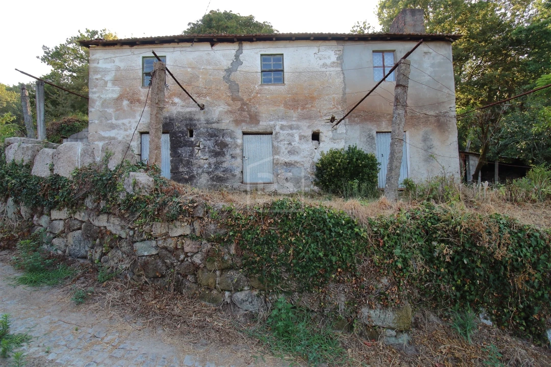 Moradia T2 para Venda em Boelhe Foto 1