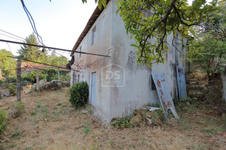 Moradia T2 para Venda em Boelhe Foto 12