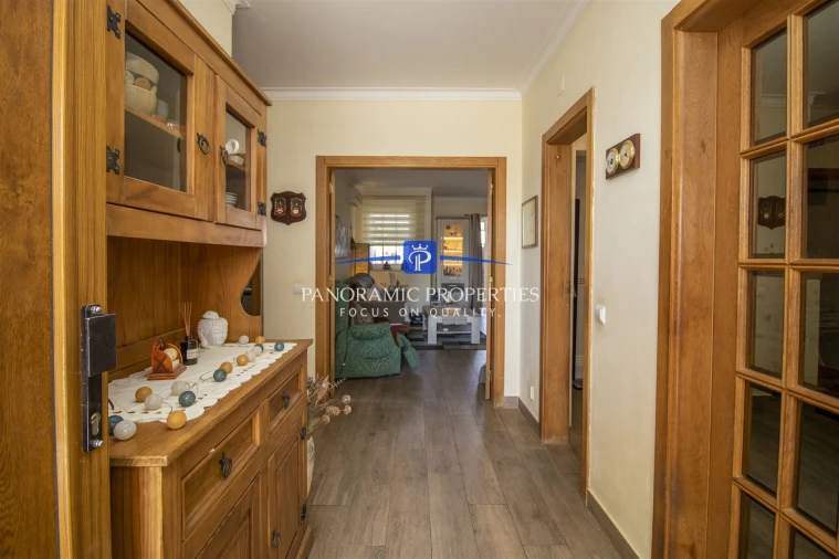 Apartamento T2 para Venda em Ferreiras Foto 3