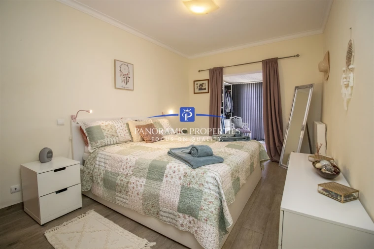 Apartamento T2 para Venda em Ferreiras Foto 13