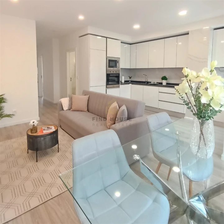 Apartamento T3 para Venda em Penha de França Foto 1