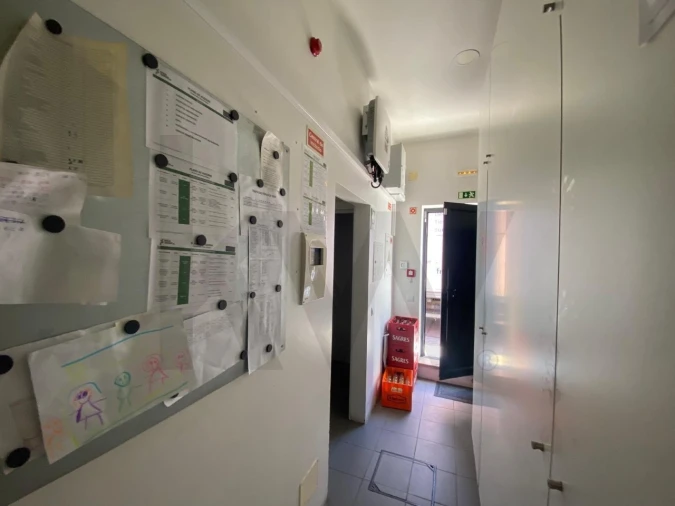 Loja para Venda em Valado dos Frades Foto 77