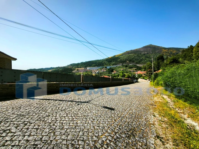 Terreno para Venda em Ansiães Foto 6