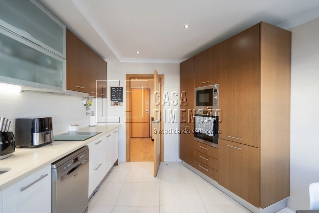 Apartamento T2 para Venda em Venteira Foto 24
