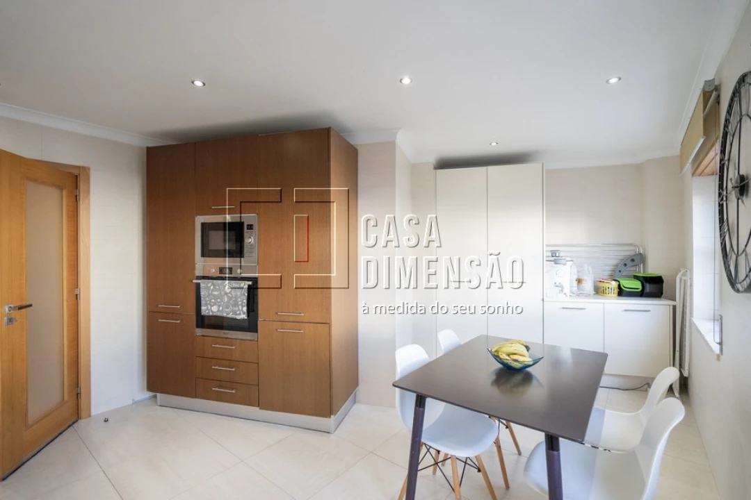 Apartamento T2 para Venda em Venteira Foto 25