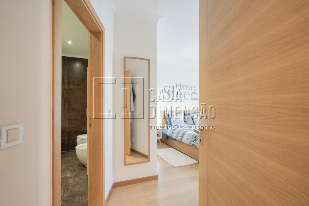 Apartamento T2 para Venda em Venteira Foto 38