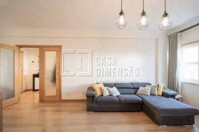Apartamento T2 para Venda em Venteira