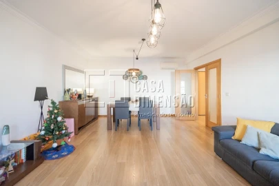 Apartamento T2 para Venda em Venteira