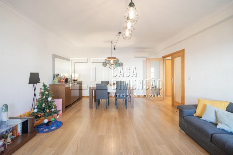 Apartamento T2 para Venda em Venteira Foto 15